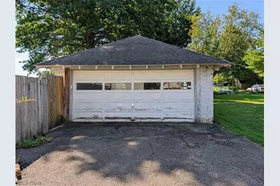 311 Liberty St W, Ashland, OH 44805 - Photo 3