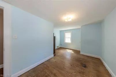 324 Montrose Avenue, Akron, OH 44310 - Photo 25