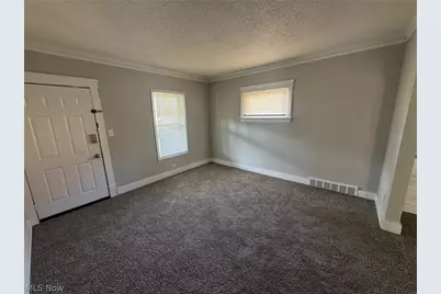 11313 Continental Avenue, Loveland, OH 44104 - Photo 9
