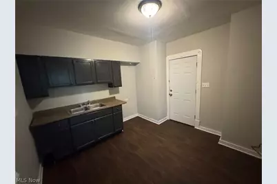 11313 Continental Avenue, Loveland, OH 44104 - Photo 3