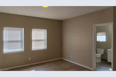 634 Sumner Street #UP, Akron, OH 44311 - Photo 3