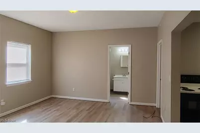 634 Sumner Street #UP, Akron, OH 44311 - Photo 29