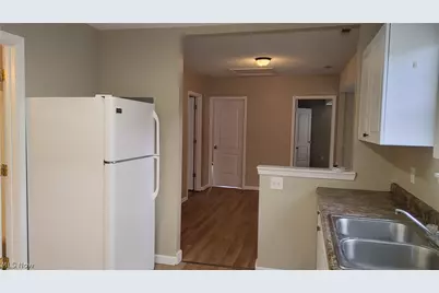 634 Sumner Street #UP, Akron, OH 44311 - Photo 13