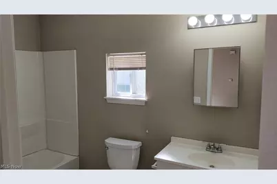 634 Sumner Street #UP, Akron, OH 44311 - Photo 21
