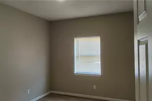 634 Sumner St, Akron, OH 44311 - Photo 11