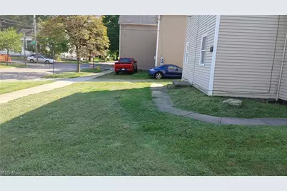 634 Sumner Street #UP, Akron, OH 44311 - Photo 5