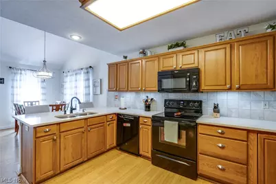 233 S Portage Street, Doylestown, OH 44230 - Photo 13