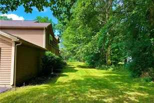 1306 Fox Run Dr, Boardman, OH 44512 - Photo 3