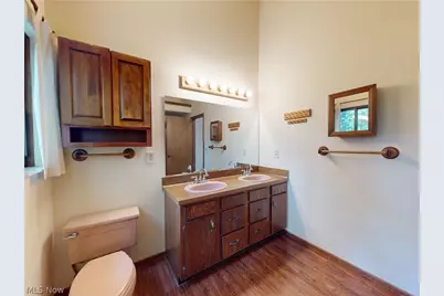 8495 Painesville Warren Road, Concord Twp, OH 44077 - Photo 15