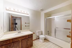 8495 Painesville Warren Rd, Concord Twp, OH 44077 - Photo 29