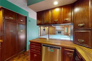 8495 Painesville Warren Rd, Concord Twp, OH 44077 - Photo 11