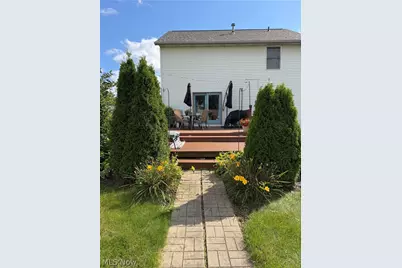 386 Shaw Avenue NE, Massillon, OH 44646 - Photo 3