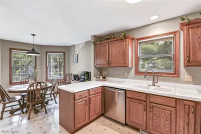 1820 Hampton Run #3, Grandview Heights, OH 44147 - Photo 13