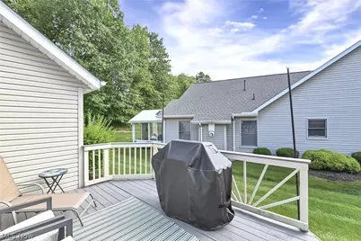 1820 Hampton Run #3, Grandview Heights, OH 44147 - Photo 11