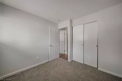24360 Uppingham Road, Huber Heights, OH 44146 - Photo 7