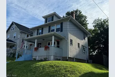 203 24th Street NW, Barberton, OH 44203 - Photo 3