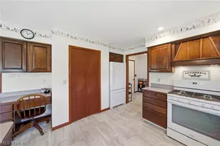 8720 Bechtel Rd, Elyria, OH 44035 - Photo 11