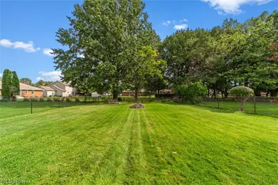 829 Elmwood Avenue, Wickliffe, OH 44092 - Photo 39