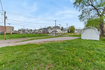 703 Arlington Avenue SW, Canton, OH 44706 - Photo 3