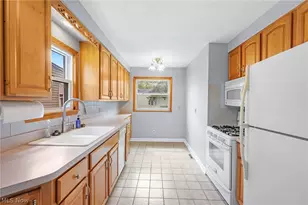 5721 Delora Ave, Loveland, OH 44144 - Photo 9