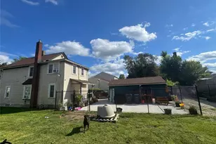 950 Snyder St, Akron, OH 44307 - Photo 3