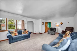 1011 39th St NE, Canton, OH 44714 - Photo 5
