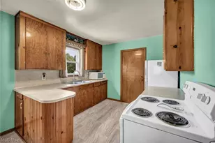 1011 39th St NE, Canton, OH 44714 - Photo 7