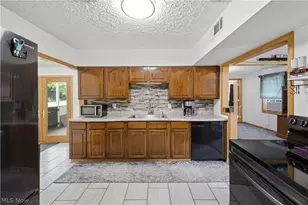 1057 Center Rd, Clinton, OH 44216 - Photo 11