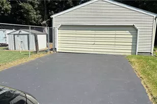 180 Reed Ave, Campbell, OH 44405 - Photo 3