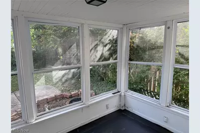 19430 Winslow Road, Huber Heights, OH 44122 - Photo 9
