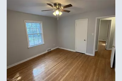 19430 Winslow Road, Huber Heights, OH 44122 - Photo 13