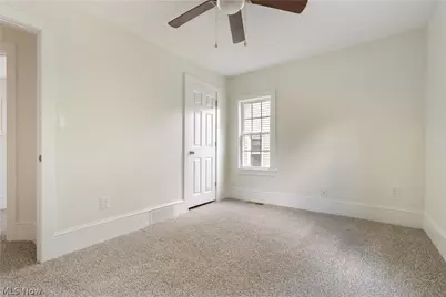 156 E Mapledale Avenue, Akron, OH 44301 - Photo 21