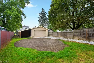 156 E Mapledale Avenue, Akron, OH 44301 - Photo 5