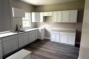 10819 Churchill Ave, Loveland, OH 44106 - Photo 9