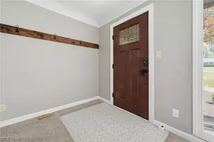 8160 Joyce Rd, Grandview Heights, OH 44147 - Photo 5
