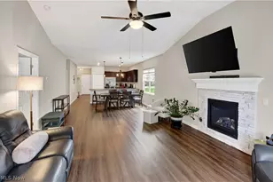 258 Silver Spg Cir, Elyria, OH 44035 - Photo 5