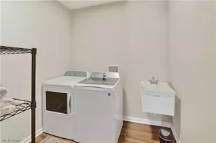 258 Silver Spg Cir, Elyria, OH 44035 - Photo 11