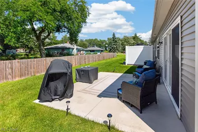 258 Silver Spring Circle, Elyria, OH 44035 - Photo 21