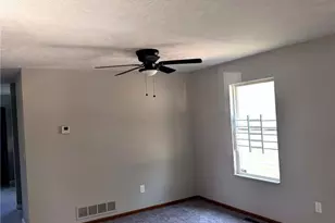 10011 Hulda Ave, Loveland, OH 44104 - Photo 27