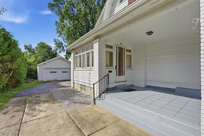 513 Redondo Road, Youngstown, OH 44504 - Photo 3