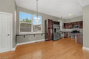 5512 St Stephens Ct, Loveland, OH 44102 - Photo 3