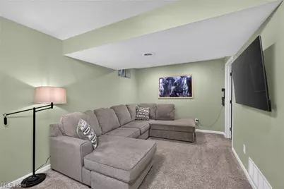38408 Piccadilly Square, Willoughby, OH 44094 - Photo 33
