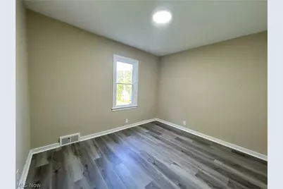 126 Ohio Street, Mingo Junction, OH 43938 - Photo 9