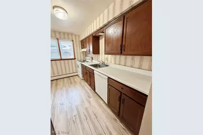 320 E Chestnut Street #2, Lisbon, OH 44432 - Photo 5