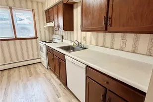 320 E Chestnut St, Lisbon, OH 44432 - Photo 5