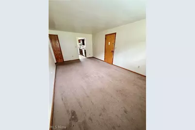 320 E Chestnut Street #2, Lisbon, OH 44432 - Photo 3