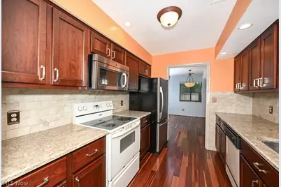 879 Hampton Ridge Drive, Akron, OH 44313 - Photo 5