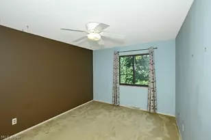 879 Hampton Ridge Dr, Akron, OH 44313 - Photo 21