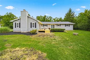 9225 Willson Dr, Chagrin Falls, OH 44023 - Photo 5