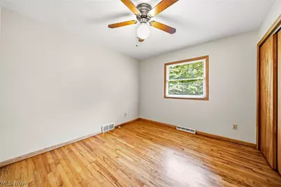 9225 Willson Drive, Chagrin Falls, OH 44023 - Photo 17